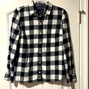 Tommy Hilfiger men’s button down - worn once